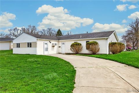 Homes For Sale - 31 Albert Street<br/> Cheektowaga, NY 14043