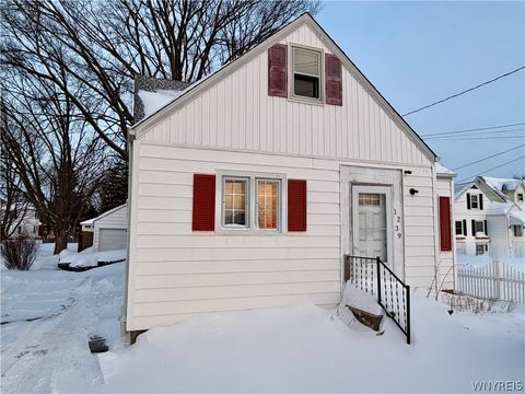 1239 N Military Road Niagara Falls NY 14304