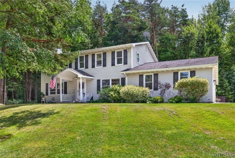 Photo of 13431 Ward Road, Holland, NY 14080 (MLS # B1702495)