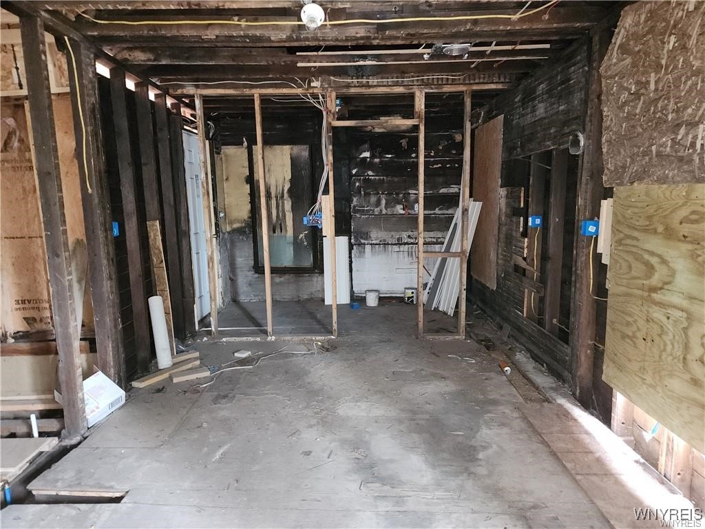 811 Cedar Avenue, Niagara Falls, New York image 16