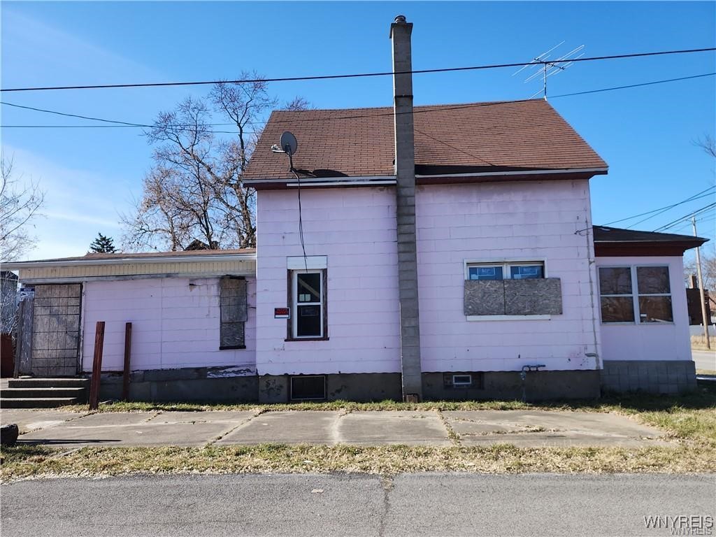 811 Cedar Avenue, Niagara Falls, New York image 3