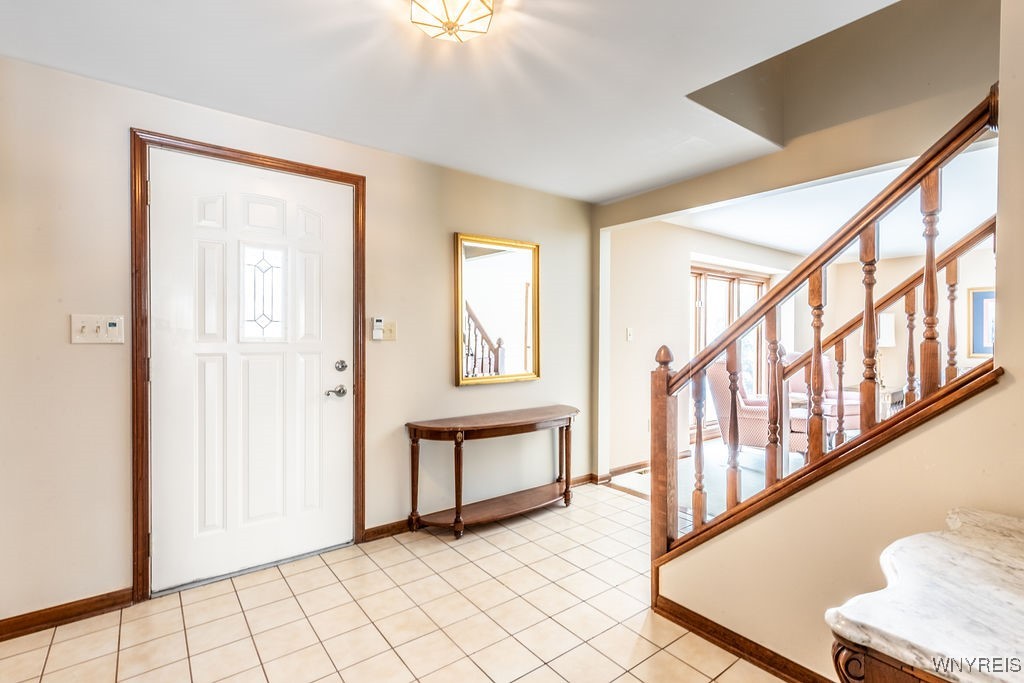 60 Parkview Drive, Grand Island, New York image 6