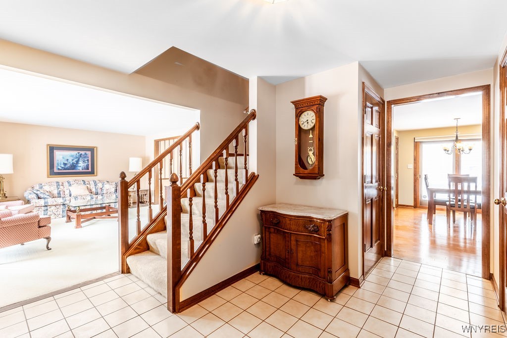 60 Parkview Drive, Grand Island, New York image 7