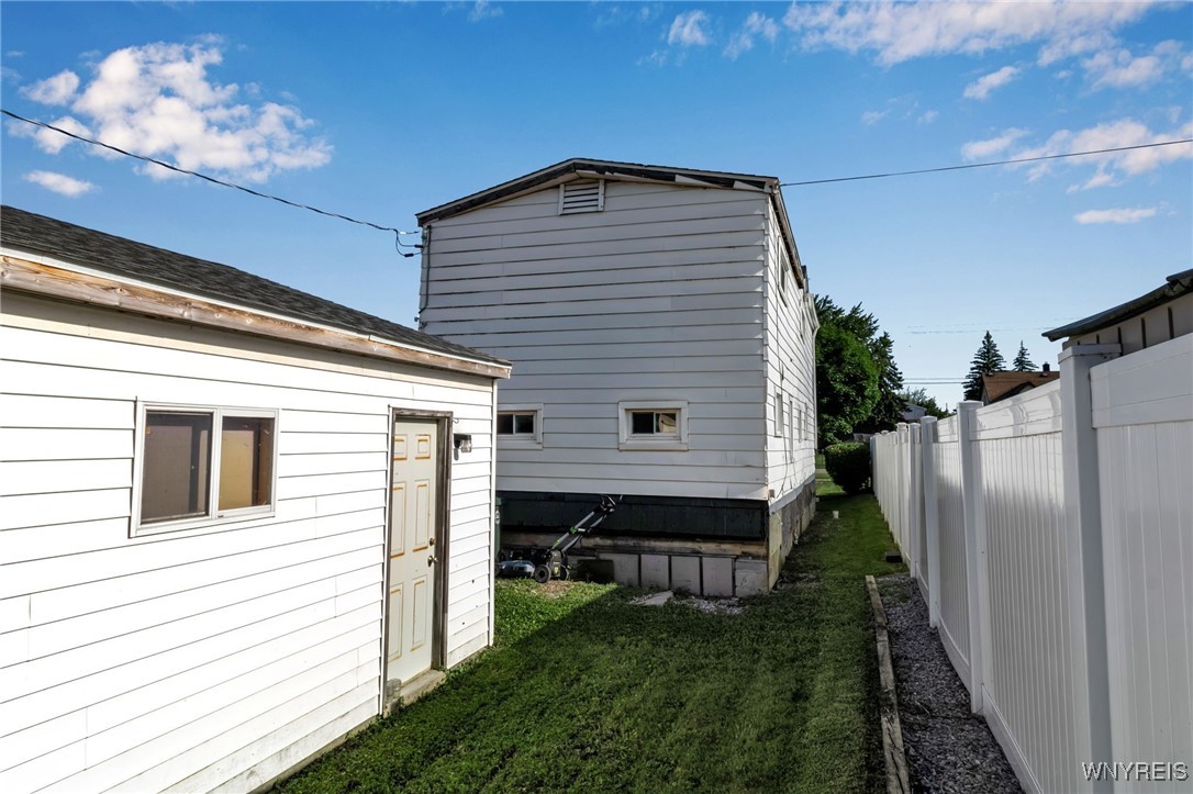 525 Buffalo Depew Boulevard, Cheektowaga, New York image 20