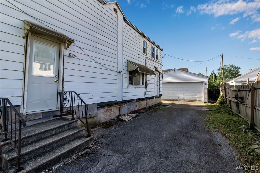 525 Buffalo Depew Boulevard, Cheektowaga, New York image 18