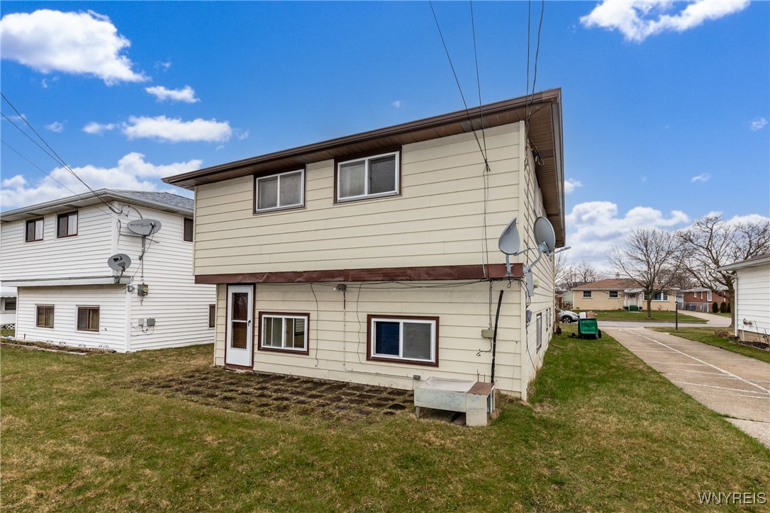 82 Leonore Road, Amherst, New York image 3