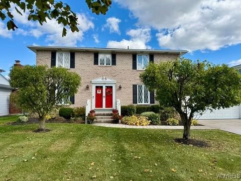 Photo of 139 Presidents Walk Walk, Amherst, NY 14221 (MLS # B1643875)