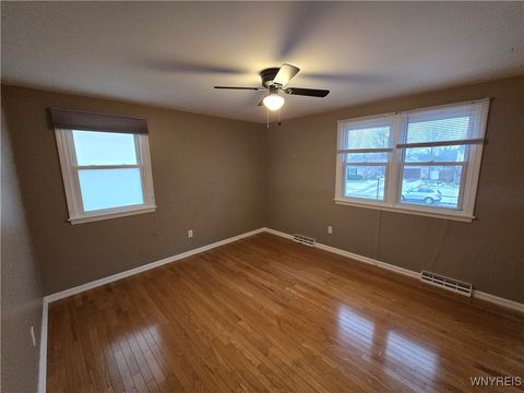 Tiny photo for 161 Foxpoint W, Amherst, NY 14221 (MLS # B1655695)