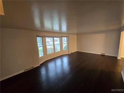 Tiny photo for 161 Foxpoint W, Amherst, NY 14221 (MLS # B1655695)