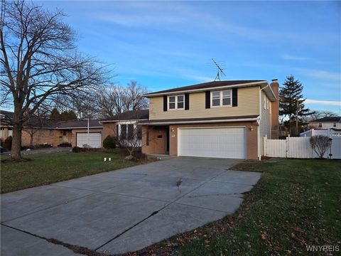 Tiny photo for 161 Foxpoint W, Amherst, NY 14221 (MLS # B1655695)