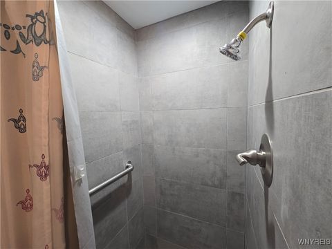 Tiny photo for 161 Foxpoint W, Amherst, NY 14221 (MLS # B1655695)