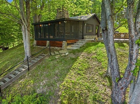 Homes For Sale - 8304 8 Trl<br/> Rushford, NY 14777