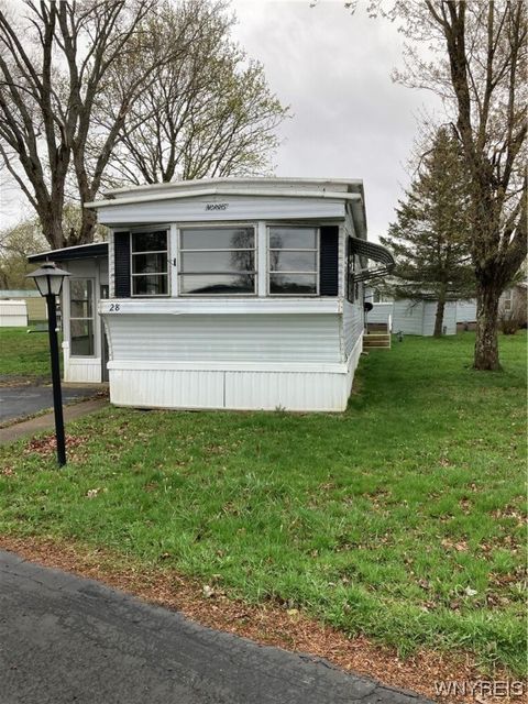 Mobile Home in Franklinville NY 7930 Route 16 Lot 28.jpg