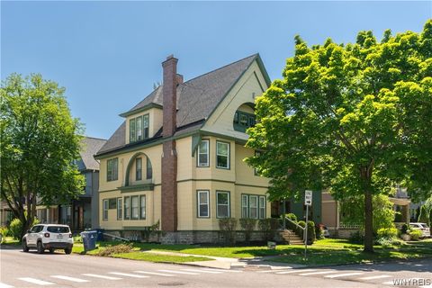 Photo of 433 Norwood Avenue, Buffalo, NY 14222 (MLS # B1545463)