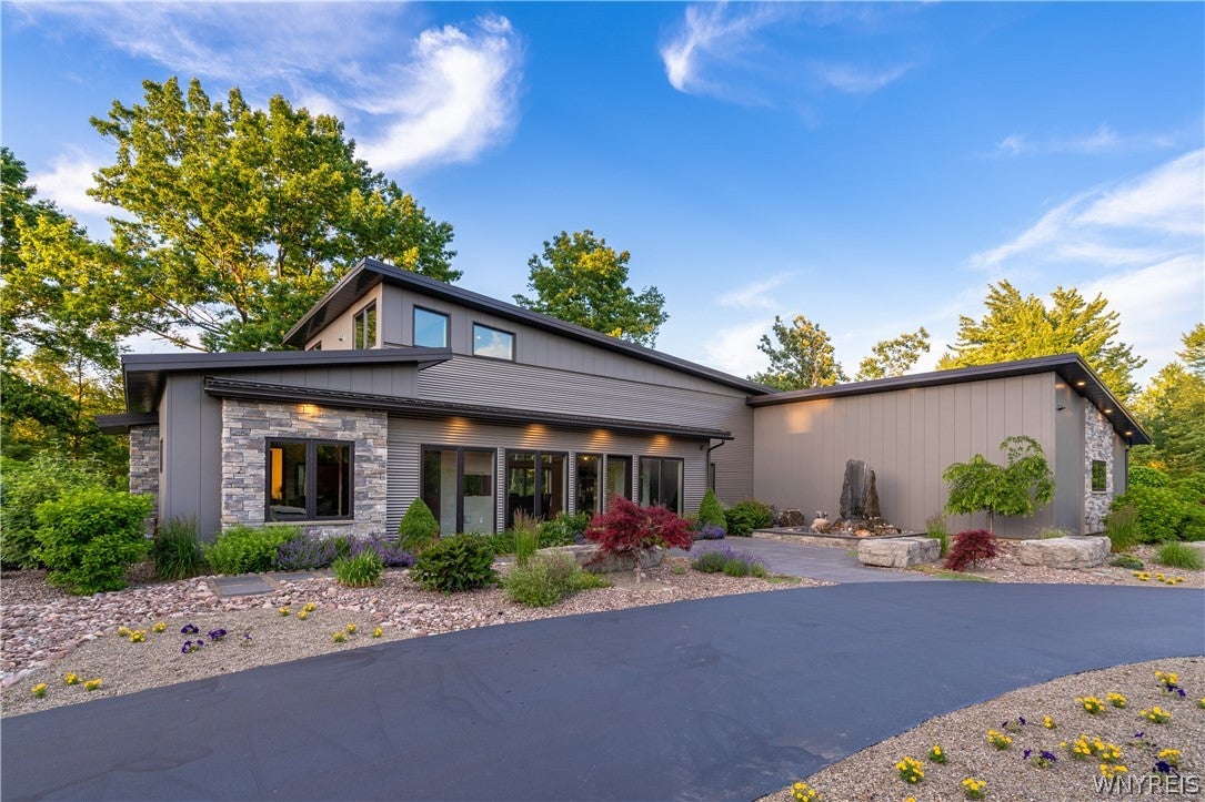 20 Daniel Drive