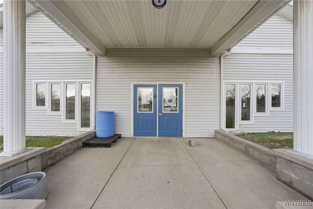 Photo of 438 West Avenue, Albion, NY 14411 (MLS # B1652734)