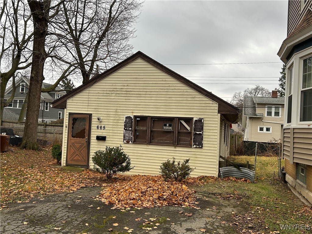 665 Parsells Avenue, Rochester, New York image 1