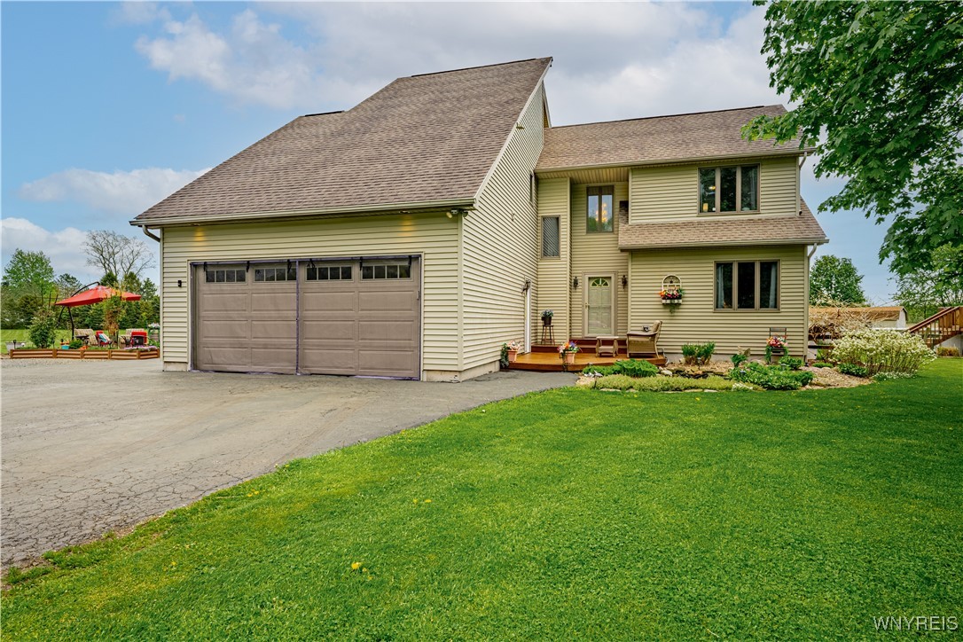 4392 Willow Road, Wilson, New York image 1