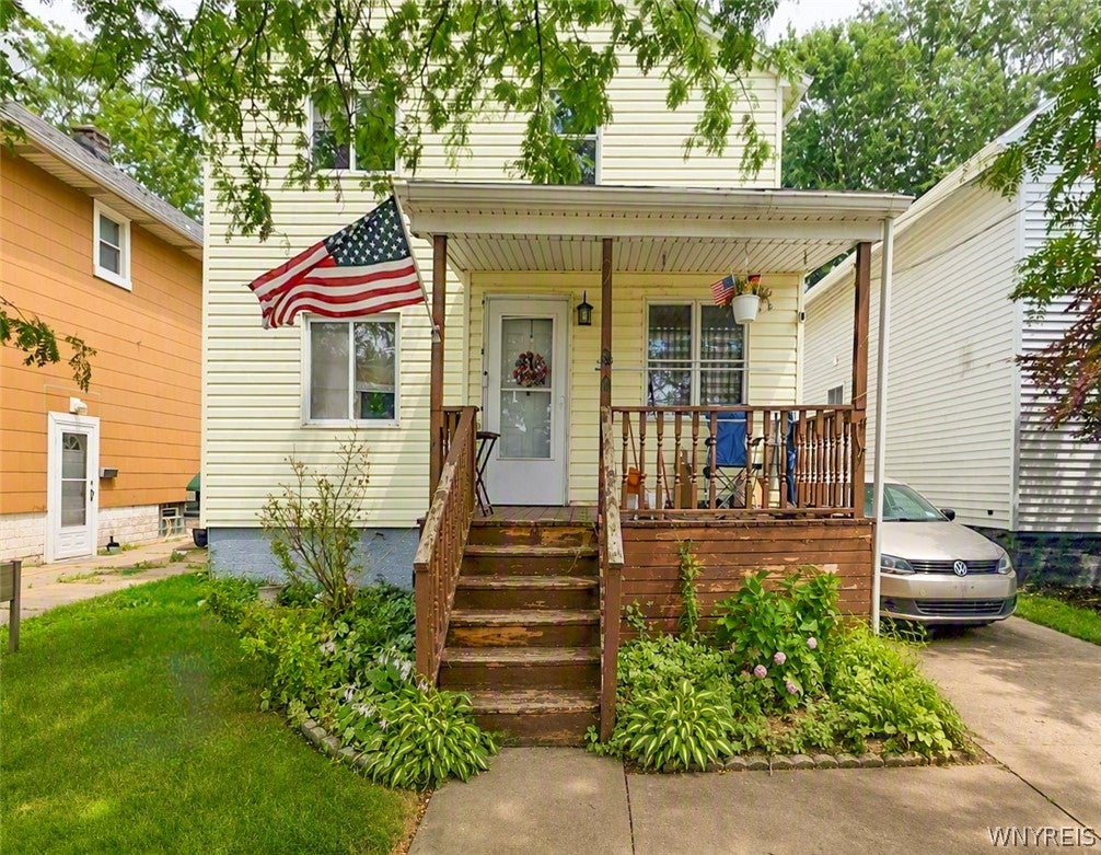 Photo of 94 Spruce Street, Lackawanna, NY 14218 (MLS # B1703659)