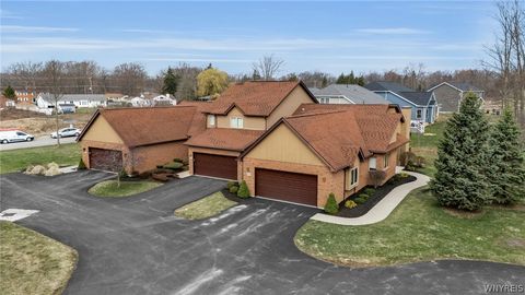 Condo For Sale - 809 Carriage Lane<br/> Lewiston, NY 14092