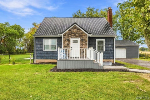Homes For Sale - 1752 Saunders Settlement Road<br/> Lewiston, NY 14304