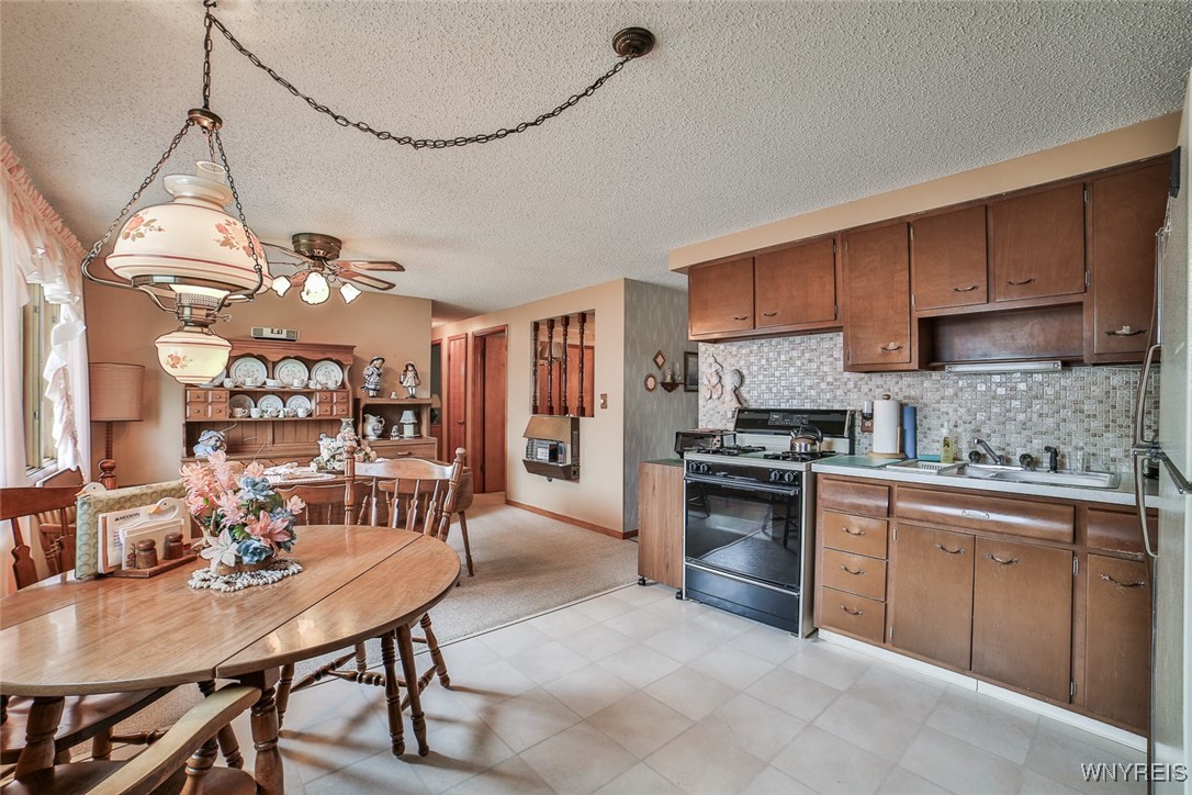 212 Poinciana Parkway, Cheektowaga, New York image 11