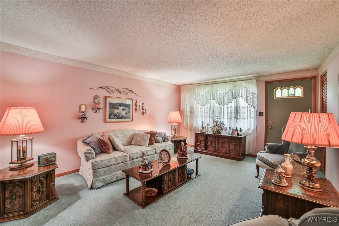 212 Poinciana Parkway, Cheektowaga, New York image 17