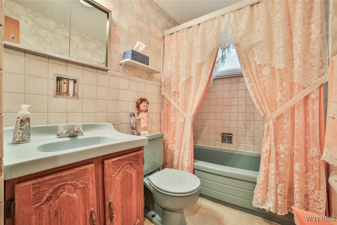 212 Poinciana Parkway, Cheektowaga, New York image 26