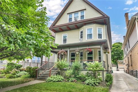 Photo of 579 W Delavan Avenue #Lower, Buffalo, NY 14222 (MLS # B1554777)