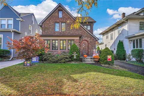 49 E Girard Boulevard Buffalo NY 14217