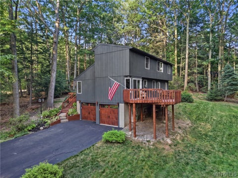 Photo of 5876 Woodlee Court, Boston, NY 14127 (MLS # B1702418)