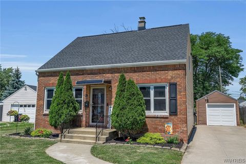 Homes For Sale - 68 Clark Street<br/> Erie County, Tonawanda, NY 14223