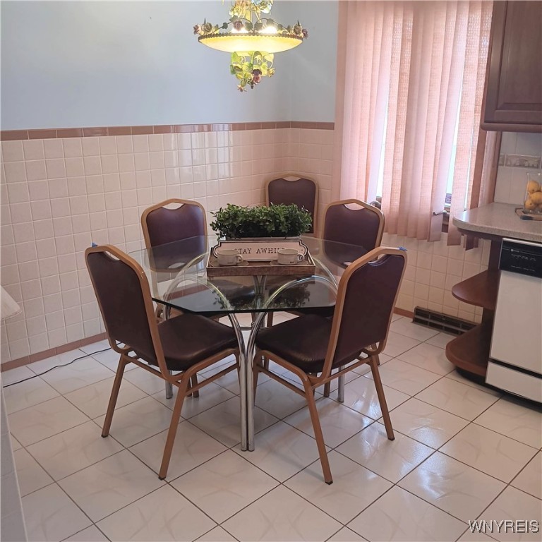51 Constance Ln Lane, Cheektowaga, New York image 8