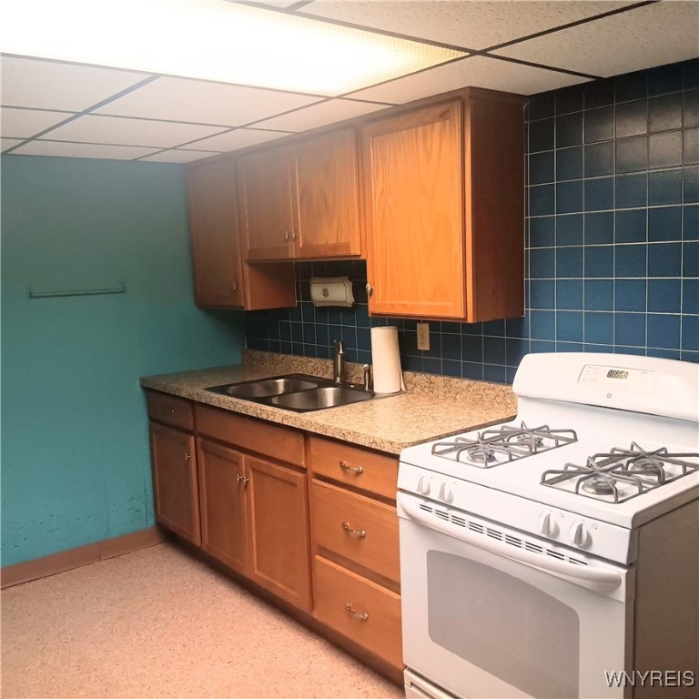 51 Constance Ln Lane, Cheektowaga, New York image 13