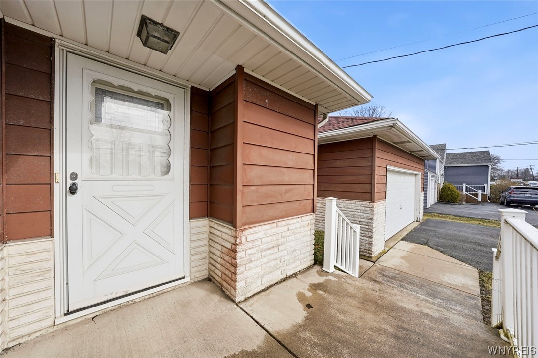11168 Main