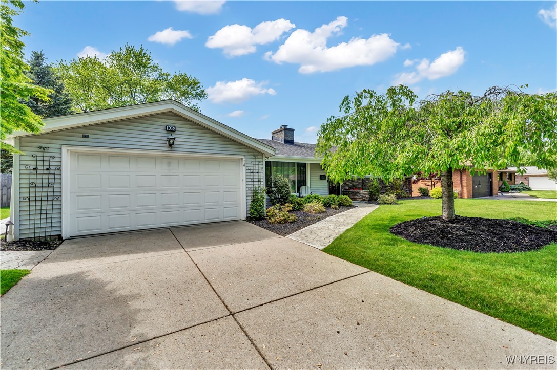 108 Fleetwood Terrace