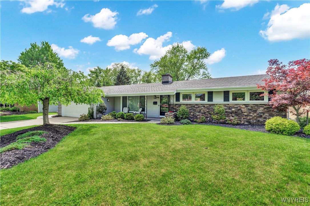 108 Fleetwood Terrace