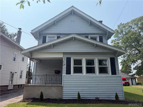 Photo of 216 79th Street, Niagara Falls, NY 14304 (MLS # B1702176)