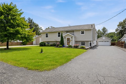 Tiny photo for 6525 Woodside Place, Niagara, NY 14304 (MLS # B1708266)