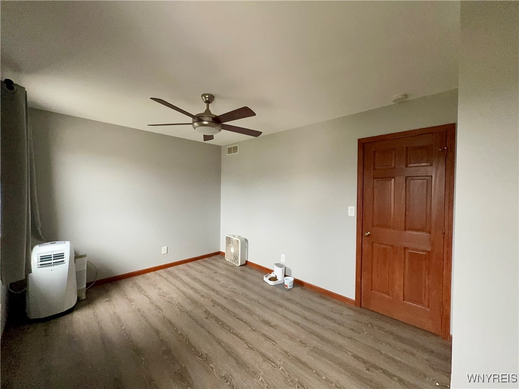 1229 Master Street, North Tonawanda, New York image 25