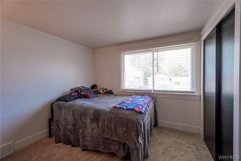 Tiny photo for 5079 Chapman Parkway, Hamburg, NY 14075 (MLS # B1684880)