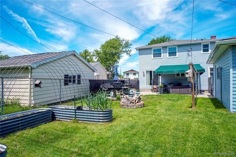Tiny photo for 5079 Chapman Parkway, Hamburg, NY 14075 (MLS # B1684880)