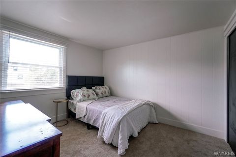 Tiny photo for 5079 Chapman Parkway, Hamburg, NY 14075 (MLS # B1684880)