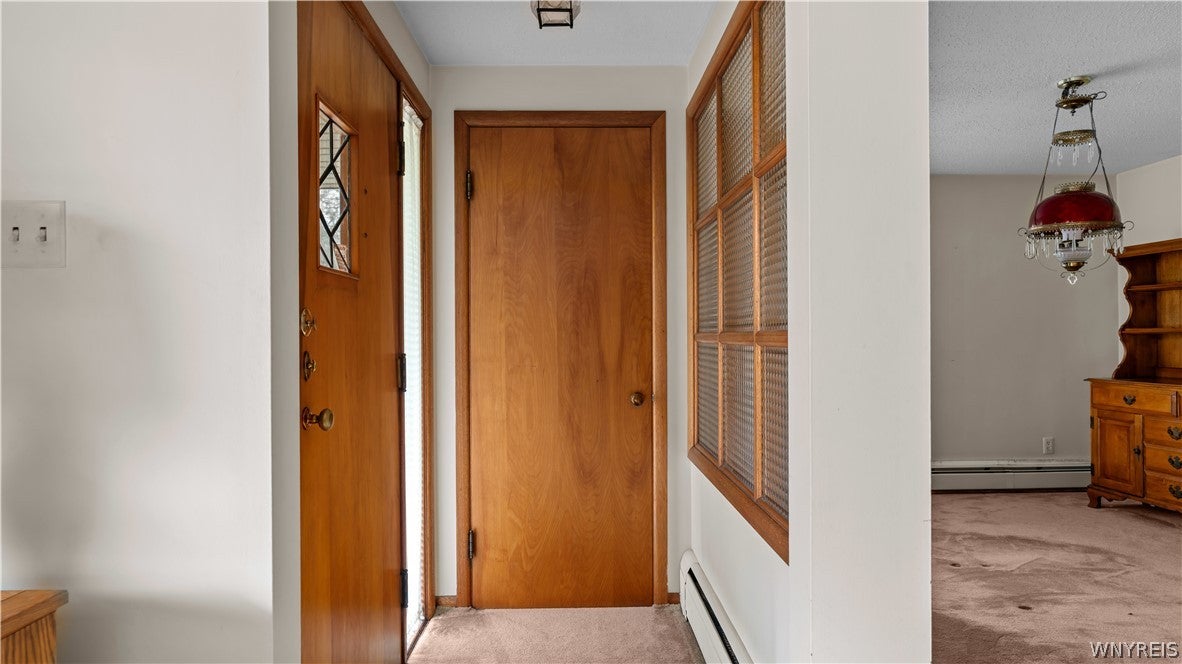 98 Woodlawn Avenue