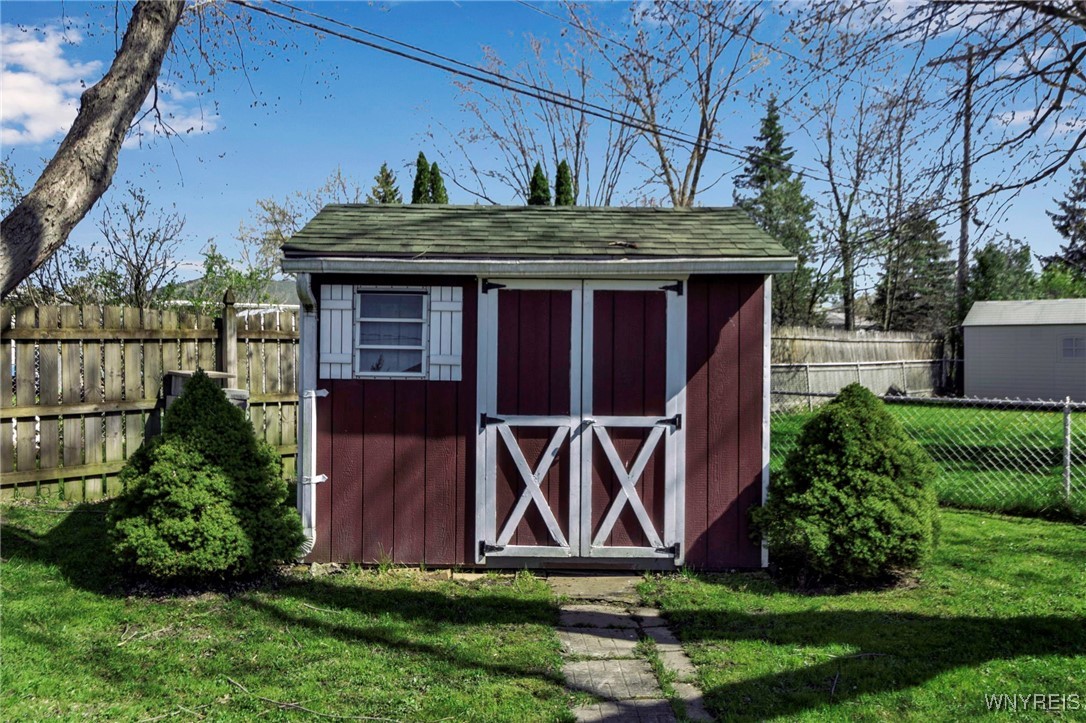 103 Darwin Drive, Lancaster, New York image 7
