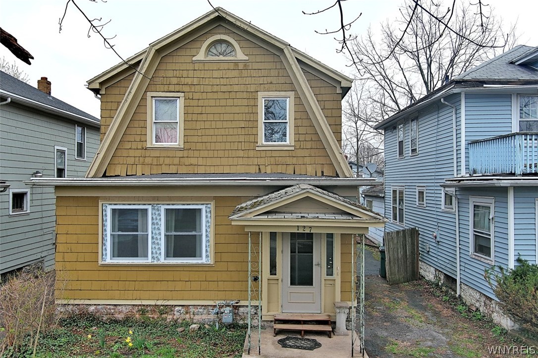 127 W Northrup Place
