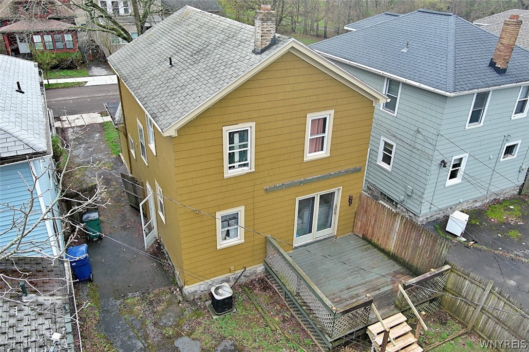 127 W Northrup Place