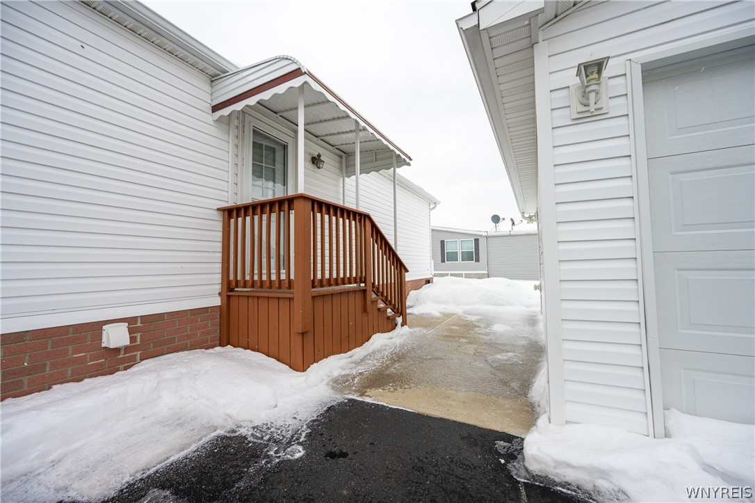 4597 Leytonstone Avenue