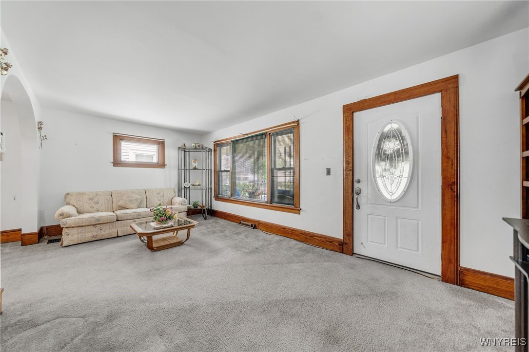84 Rosedale Street, Buffalo, New York image 5