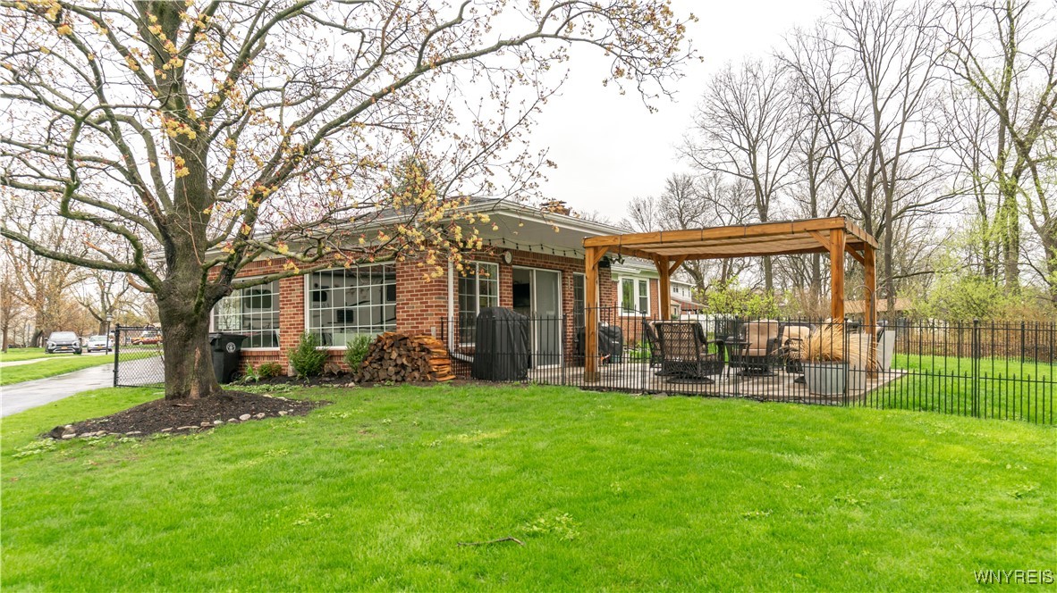 56 Parkdale Drive, Lancaster, New York image 47